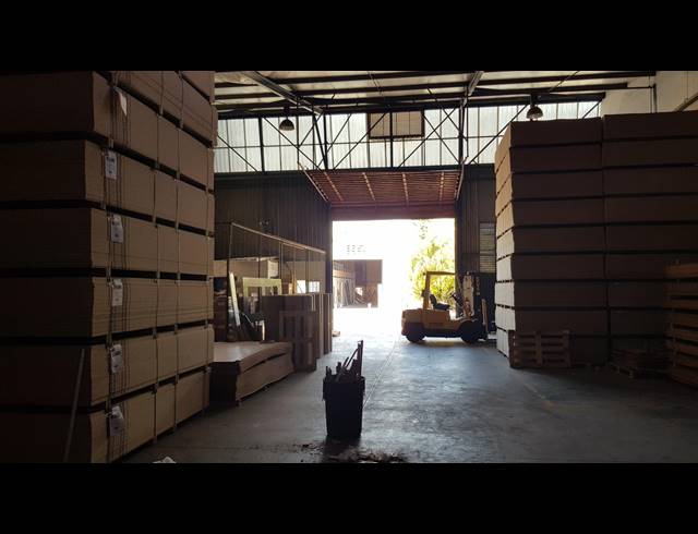 462M² FACTORY TO LET IN BELLVILLE CENTRAL